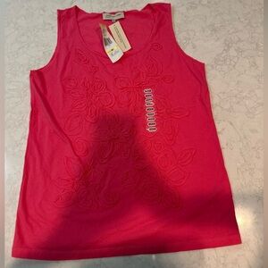 Women’s pink tank size medium NEW